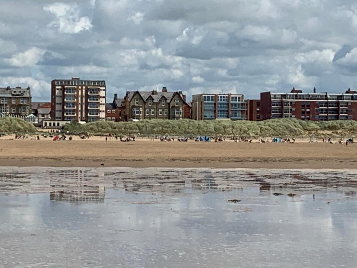 Beach Shore - Sea Views Lytham St Annes Buitenkant foto